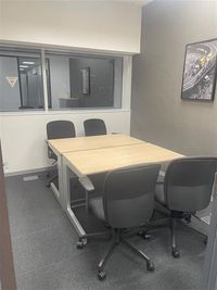 Regus 会議室｜高速Wi-Fi完備の落ち着いたビジネス空間 - リージャス会議室 麻布グリーンテラス