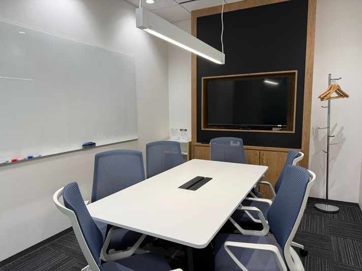 Itsukushima - Regus 広島駅前:HIROSHIMA, Ekimae