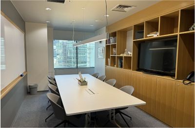 Regus 会議室|高速Wi-Fi完備の落ち着いたビジネス空間 - リージャス会議室 SPACES品川