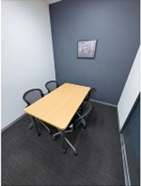 Regus 会議室|高速Wi-Fi完備の落ち着いたビジネス空間 - リージャス会議室 品川イーストワンタワー