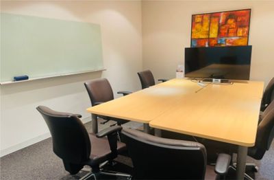 Regus 会議室｜高速Wi-Fi完備の落ち着いたビジネス空間 - リージャス会議室 日本橋兜町