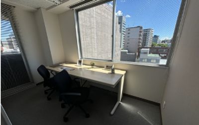 Regus 会議室｜高速Wi-Fi完備の落ち着いたビジネス空間 - リージャス会議室 オープンオフィス熊本銀座通り