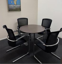 Regus 会議室｜高速Wi-Fi完備の落ち着いたビジネス空間 - リージャス会議室 アクア博多
