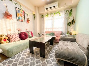 完全貸切の撮影スタジオ｜10階上層階のため採光(9-16時までバッチリ入ります)/撮影アイテム多数 - 完全貸切のレンタルスペース Space Circle柏