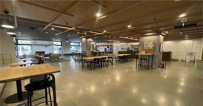 Regus 会議室｜高速Wi-Fi完備の落ち着いたビジネス空間 - リージャス会議室 SPACES大手町ビル