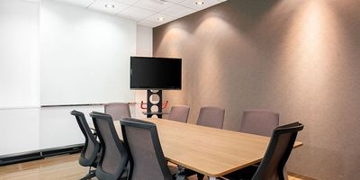 Regus 会議室｜高速Wi-Fi完備の落ち着いたビジネス空間 - リージャス会議室 札幌北ビル