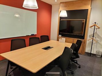 Regus 会議室｜高速Wi-Fi完備の落ち着いたビジネス空間 - リージャス会議室 近鉄難波ビル