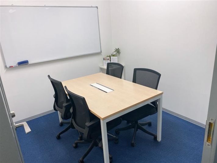 リージャス会議室 新横浜 Hikariの室内の写真