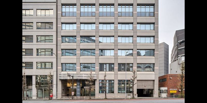 CM 742 - リージャス会議室 オープンオフィス横浜金港町