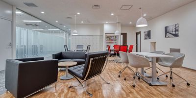 リージャス会議室 オープンオフィス横浜金港町 CM 742の室内の写真