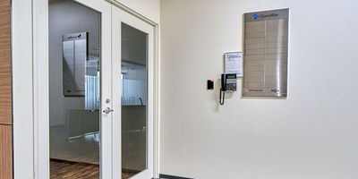 リージャス会議室 オープンオフィス横浜金港町 KINKOの室内の写真