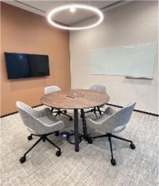 Regus 会議室｜高速Wi-Fi完備の落ち着いたビジネス空間 - リージャス会議室 武蔵小杉