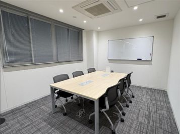 Regus 会議室｜高速Wi-Fi完備の落ち着いたビジネス空間 - リージャス会議室 オープンオフィス大宮駅西口
