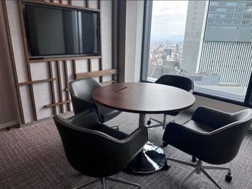 Regus 会議室｜高速Wi-Fi完備の落ち着いたビジネス空間 - リージャス会議室 大名古屋ビルヂング