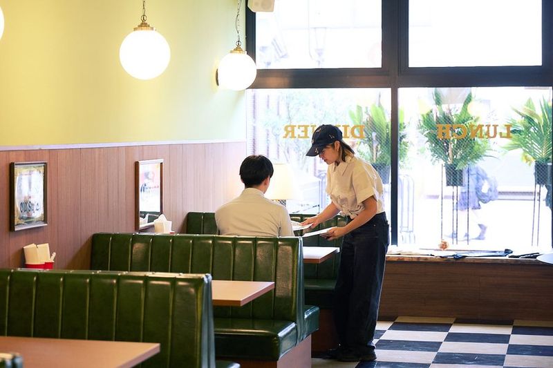 アメリカンダイナーのレンタルスペース -  E.G.DINER 成田山表参道