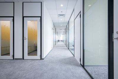 リージャス会議室 日本生命新潟 TSUBAMEの室内の写真