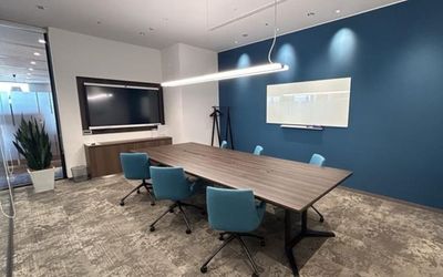 Regus 会議室｜高速Wi-Fi完備の落ち着いたビジネス空間 - リージャス会議室 大名古屋ビルヂング