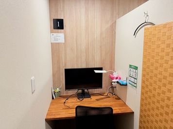 Room1 - いいオフィス三鷹 by LHK 1名半個室（Room1）の室内の写真