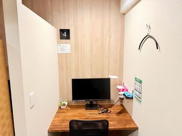 Room4 - いいオフィス三鷹 by LHK 1名半個室（Room4）の室内の写真