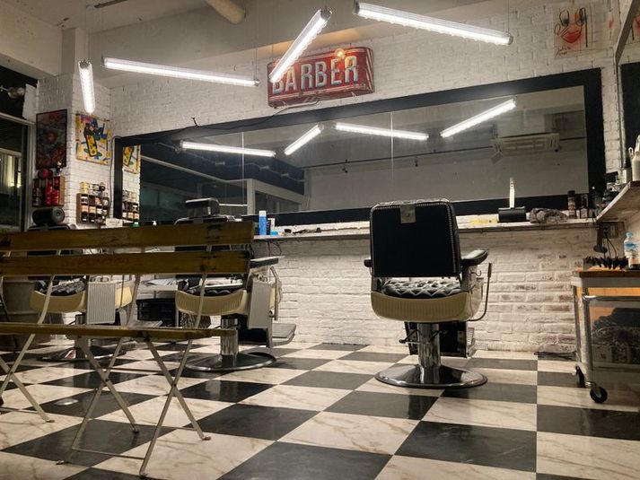 “LEFT CHAIR” 窓側の席 - STATE OF MIND