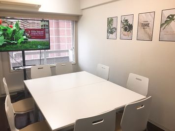 Hana＊新宿西口の室内の写真