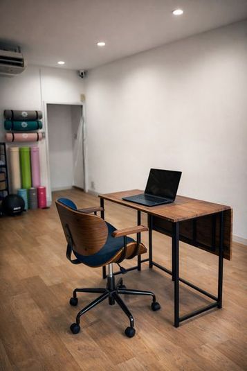 折りたたみ式デスク！広く使えます💻 - レンタルスペース　laf labの室内の写真