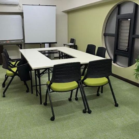 烏丸御池・レンタル会議室 - レンタル会議室yomogina