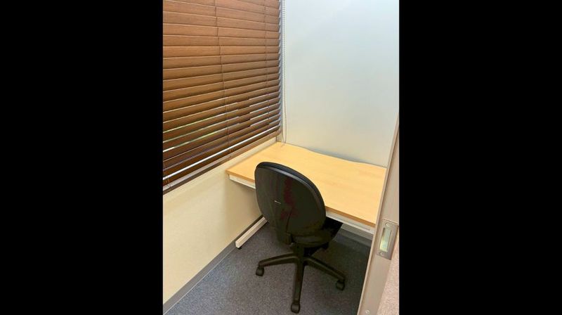 お一人様専用のコンパクトなお部屋です。 - 麹町半蔵門ライズオフィス 麹町半蔵門ライズオフィス　一人用個室【TS-R 2】の室内の写真