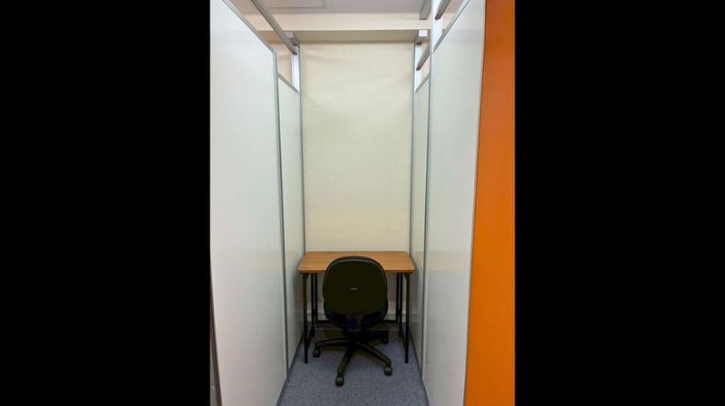 お一人様専用のコンパクトなお部屋です。 - 麹町半蔵門ライズオフィス 麹町半蔵門ライズオフィス　一人用個室【TS-R 8】の室内の写真
