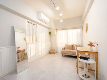 POI POI（ポイポイ）錦糸町1 完全貸切のレンタルスペース 錦糸町✨人気の北欧風インテリアの室内の写真