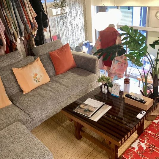 和モダンな雰囲気 - 市原商店 【Wi-Fi・冷暖房完備】駅から徒歩5分　中2Fカフェスペースの室内の写真