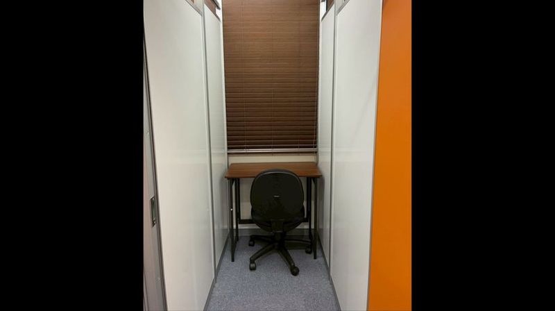 お一人様専用のコンパクトなお部屋です。 - 麹町半蔵門ライズオフィス 麹町半蔵門ライズオフィス　一人用個室【TS-R 22】の室内の写真