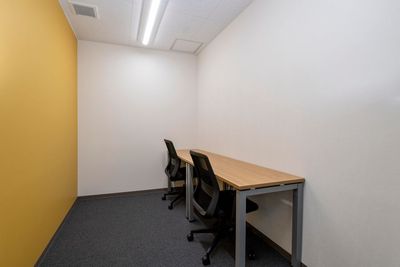 Regus オフィススペース（個室）｜落ち着いた環境で使える独立型ワークスペース - リージャス会議室 郡山駅前