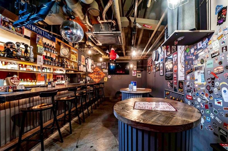 恵比寿のアメリカンバー AFTERLIFE /  アフターライフ - AFTERLIFE