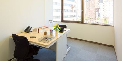 Regus オフィススペース（個室）｜落ち着いた環境で使える独立型ワークスペース - リージャス会議室 鹿児島天文館