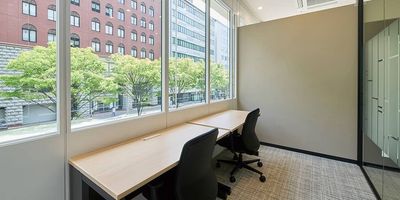 Regus オフィススペース（個室）｜落ち着いた環境で使える独立型ワークスペース - リージャス会議室 京都烏丸通