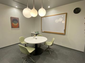 Regus 会議室｜高速Wi-Fi完備の落ち着いたビジネス空間 - リージャス会議室 SPACES　Solalaplaza　仙台