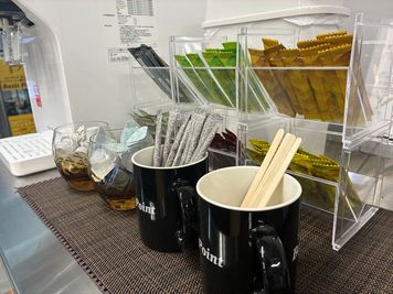 BasisPoint 西新宿店 西新宿エリアオープンスペースの設備の写真