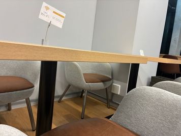 BasisPoint 西新宿店 西新宿エリアオープンスペースの設備の写真