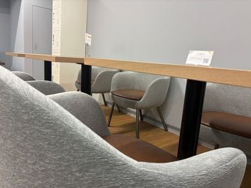 BasisPoint 西新宿店 西新宿エリアオープンスペースの設備の写真