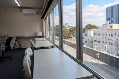 楽々レンタルスタジオ 姫路店 楽々レンタルスタジオ姫路店5階｜レンタルサロンの室内の写真