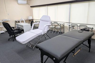 楽々レンタルスタジオ 姫路店 楽々レンタルスタジオ姫路店5階｜レンタルサロンの室内の写真