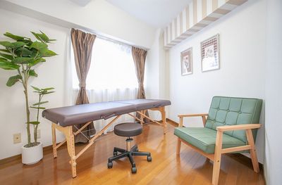 【NEW OPEN】自由が丘駅徒歩2分!エステ、ネイル、ヨガ、パーソナルカラー診断、整体、セルフ撮影など用途様々コンパクト空間 - レンタルサロンChillru 自由が丘