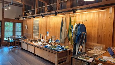舟蔵の里 石垣島唯一の貸し展示スペース！の室内の写真