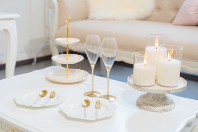 ご自由にお使い頂けます。
キャンドルライト
アフタヌーンティー台
お皿
カトラリー
グラス
 - 推しフォトルーム横浜 🎀推しフォトルーム横浜🎀姫系撮影スタジオ🩷の設備の写真