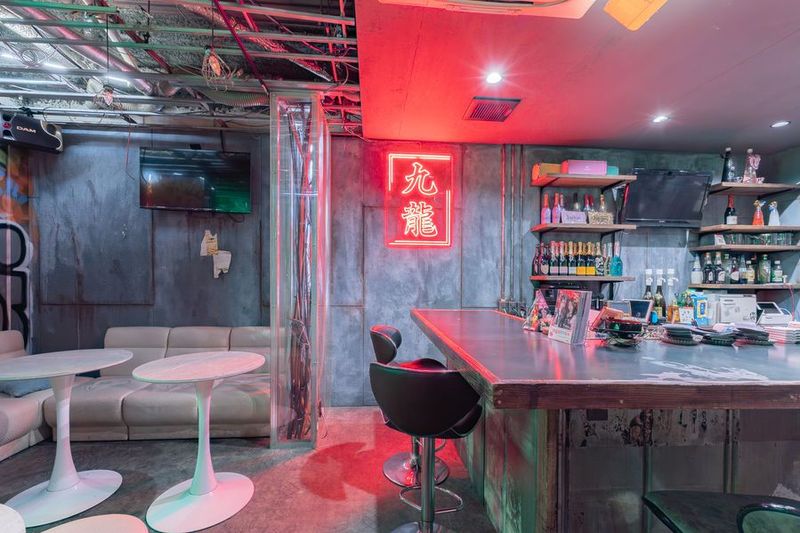 【心斎橋駅から徒歩8分】cafe&bar Ambitious - cafe&bar Ambitious