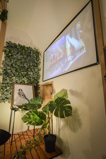 森の中のパーティルーム - 『SPACE FOREST』