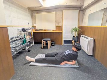 利用イメージ - レンタルジム All day gym世田谷 三軒茶屋店 【三軒茶屋駅南口7分の新規店舗】フリーウエイト充実のレンタルジムの室内の写真