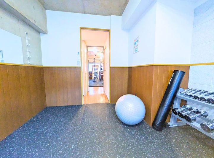 【三軒茶屋駅南口7分の新規店舗】フリーウエイト充実のレンタルジム - レンタルジム All day gym世田谷 三軒茶屋店