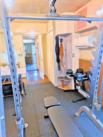 2部屋構成です - レンタルジム All day gym世田谷 三軒茶屋店 【三軒茶屋駅南口7分の新規店舗】フリーウエイト充実のレンタルジムの室内の写真